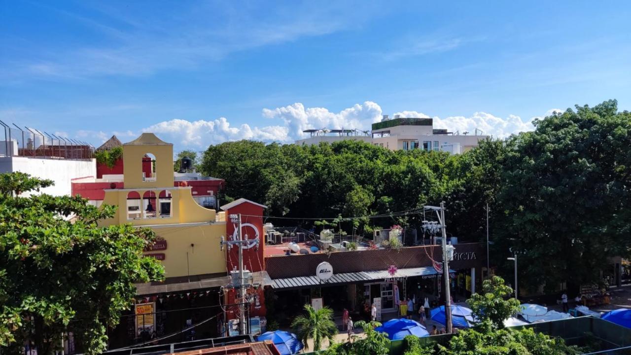 Luxury Suites , Calle 14Th ปลายาเดลการ์เมน ภายนอก รูปภาพ